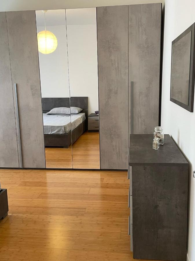 La Casa Dei Tre Apartment Местре Екстериор снимка